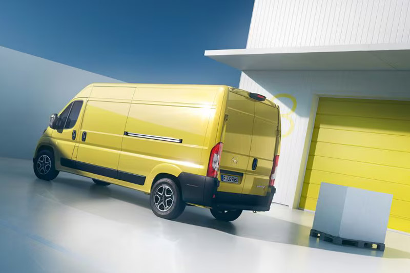 Movano Van